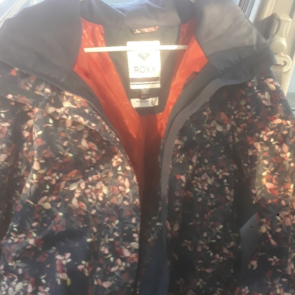 Roxy snowboarding/snow jacket with hood